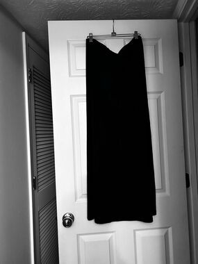 NOM Black Pull On Maxi Skirt Size Large